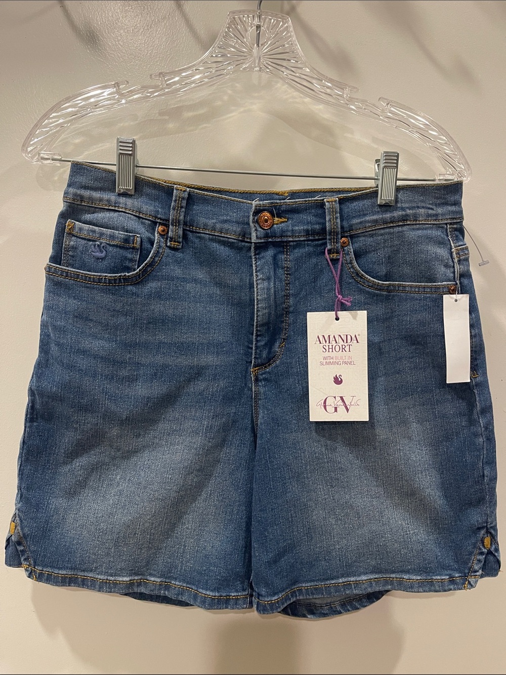 Gloria Vanderbilt Amanda Short Denim Jean Shorts in Blue Wash